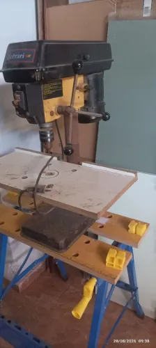 Furadeira de bancada