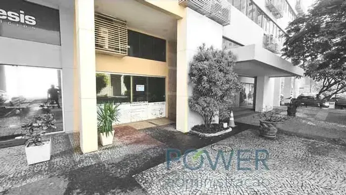 Centro comercial para venda com 40 metros quadrados em Parque Duque - Duque de Caxias - RJ