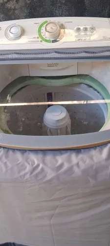 Maquina de lavar com defeito