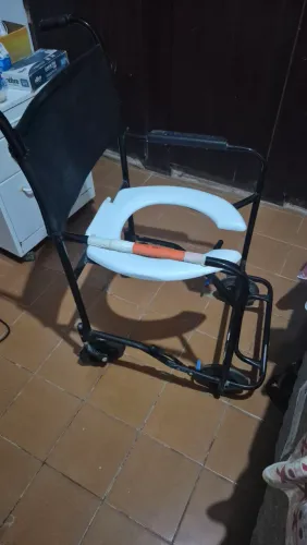 Doação cadeira higiênica