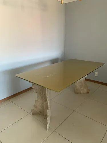 Mesa de jantar tampo de vidro e marmoraria , 6 lugares