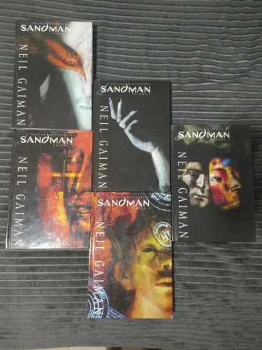 Sandman - Edição definitiva (coleção completa: vol 1 ao 4 + volume especial número 5)