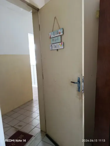 Vendo porta de madeira