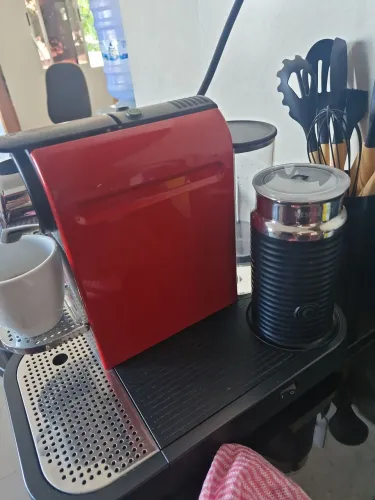 Cafeteira Nespresso CitiZ & Milk