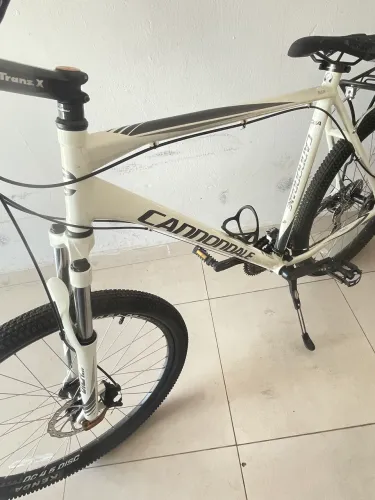 OFERTA! Bike Cannondale Six - aro 26 - venda ou troca por aro 29