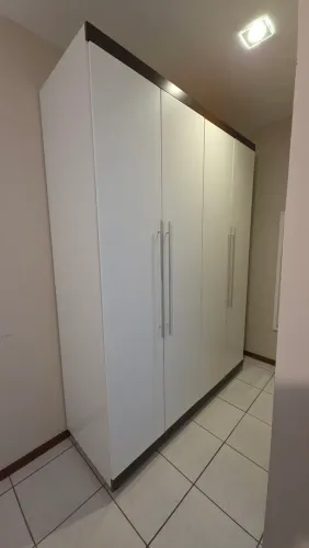 Guarda Roupa