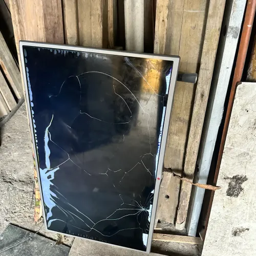 Tv LG 39LB5600 modelo tela quebrada para peças ou conserto 