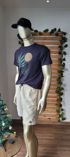 Vendo Manequim masculino, de fibra corpo inteiro, na cor champanhe. 