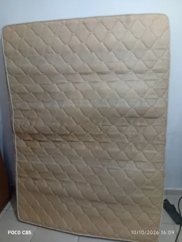 Colchão de casal semi-novo