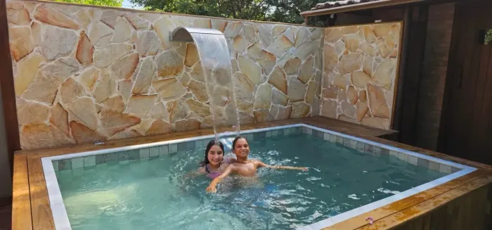 Linda Casa 4 quartos, Piscina, Hidromassagem, Cascata, Sauna, Churrasqueira -Taipu de Fora