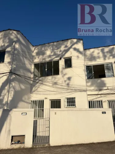 Casa em Centro - Magé