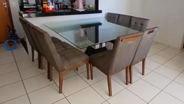 MESA DE JANTAR DE 8 LUGARES