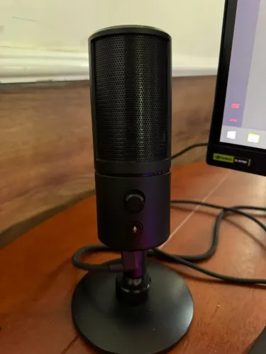 MICROFONE RAZER SEIREN X - SEM CAIXA