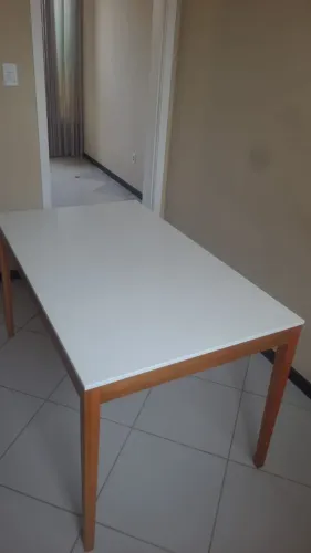 Mesa Tok&Stok 1,30 X 0,80. Pouco uso. Muito conservada