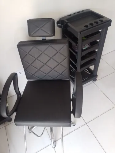Vende se cadeira de cabeleireiro hidráulica