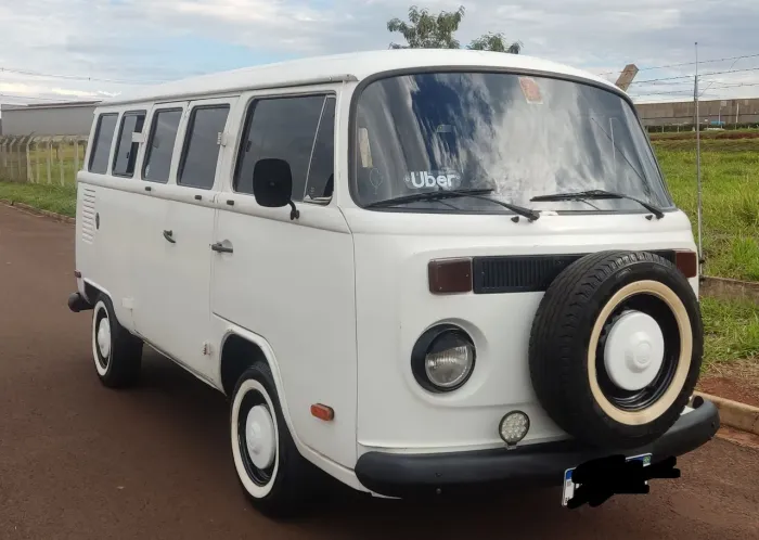 Volkswagen Kombi Standard/ Luxo/ Serie Prata 1989