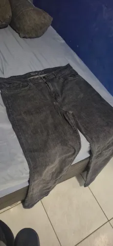 Calça Jeans Reta Escura Nº 48