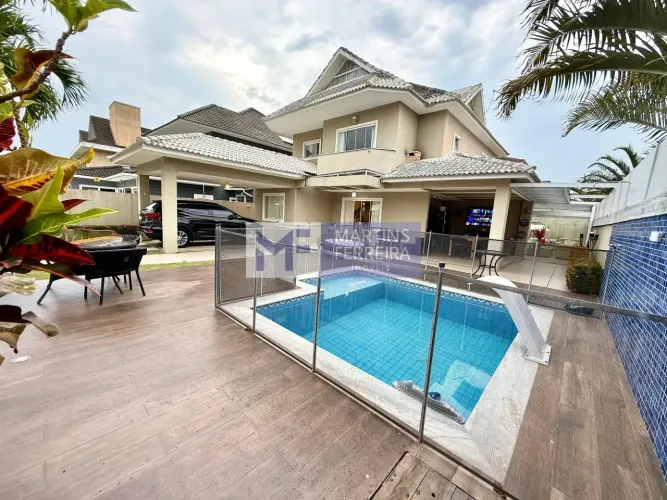 Casa à venda, Triplex Espetacular no Condomínio Sand Lake Recreio dos Bandeirantes