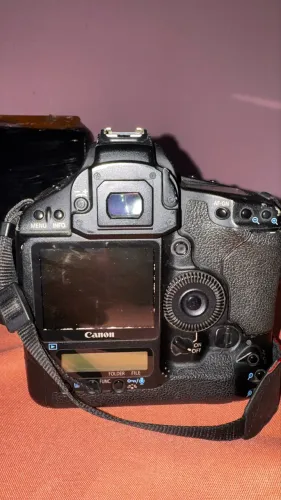 Câmera canon 1DS markIII