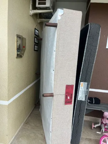 Colchão com base box de brinde cabeceira