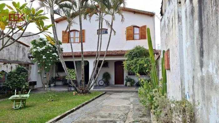 Sobrado com 4 dormitórios à venda, 182 m² por R$ 540.000,00 - Crispim - Pindamonhangaba/SP