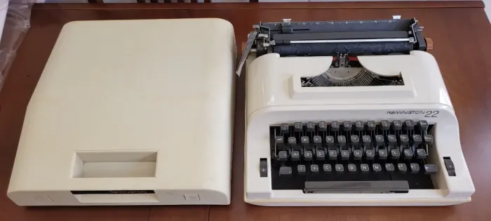 Máquina de escrever datilografia Remington 22