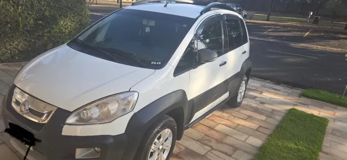 Fiat Idea Adv./ Adv.lock.dualogic 1.8 Flex 5P 2012