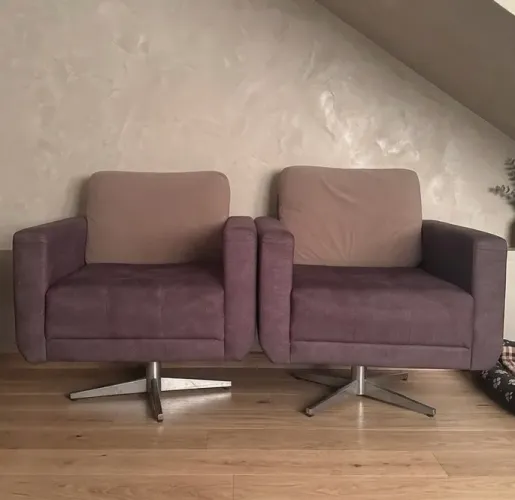 Conjunto com 2 Poltronas Giratórias - Muito Conservadas