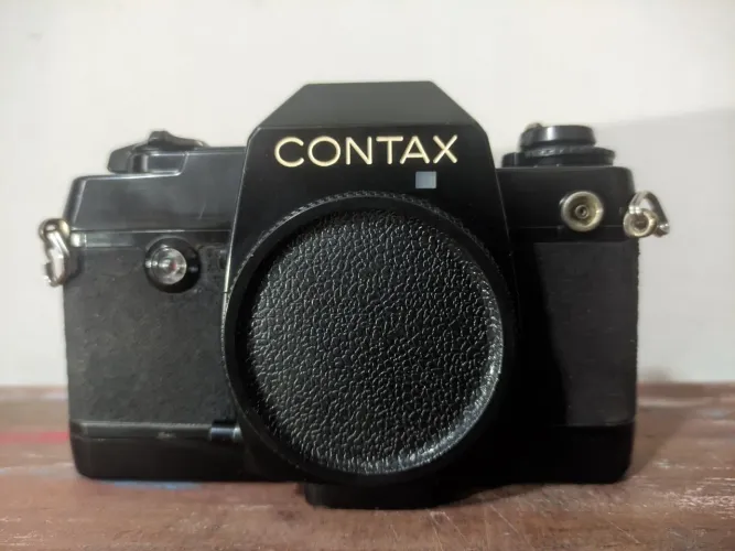 Câmera Contax 137md