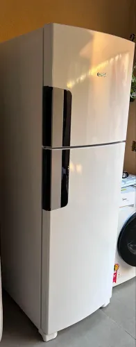 Vendo Geladeira Consul Frost Free 2 Portas na cor branca