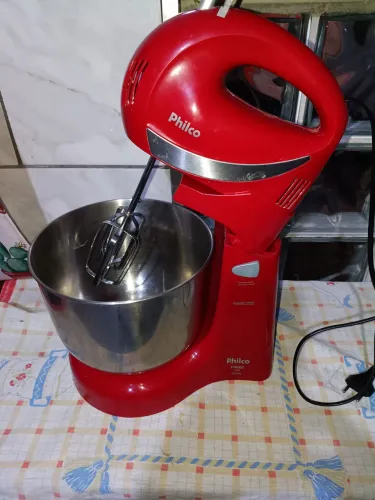 Batedeira Fhilco semi nova