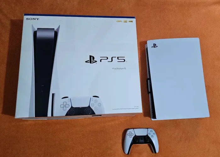 Vendo ps5 slim midia fisica e digital 1T
