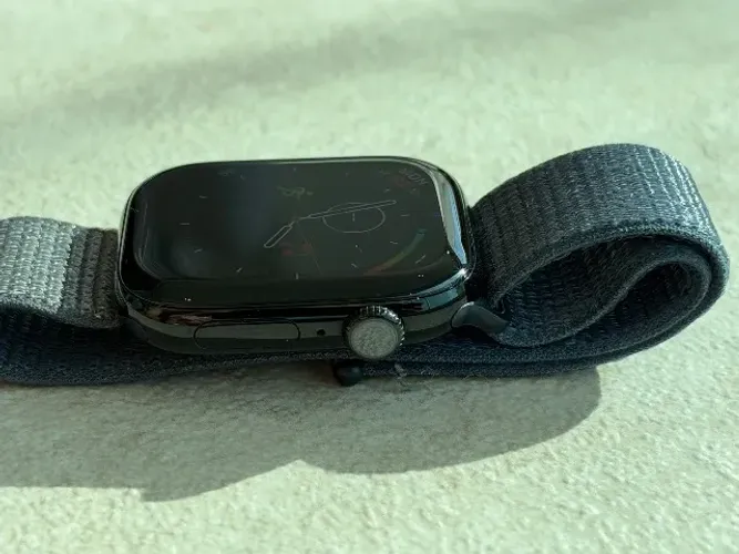 Apple Watch Series 10 46 mm (GPS) - Jet Black, completo e impecável