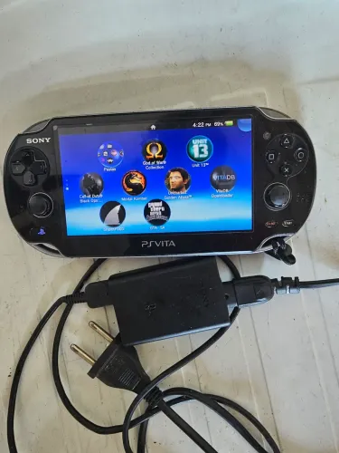 PS Vita Desbloqueado Completo com Carregador e PKGj