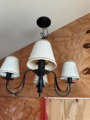 Lustre de ferro