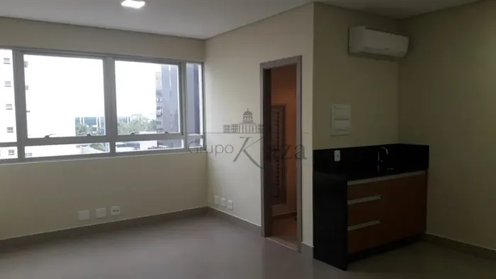 Oportunidade - Sala Comercial - Jardim Aquarius - Comercial Infinity Trinity Tower - 37m².