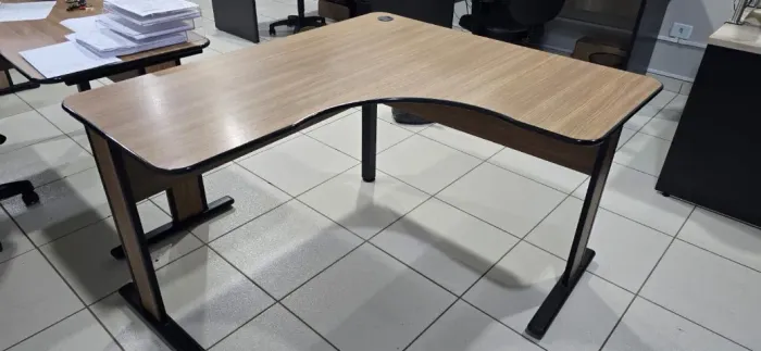MESA PARA ESCRITORIO