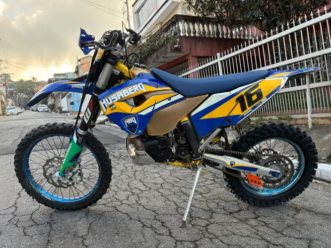 Husaberg TE 300 2012 - 86h Pós Preventiva, Partida Elétrica e Pedal