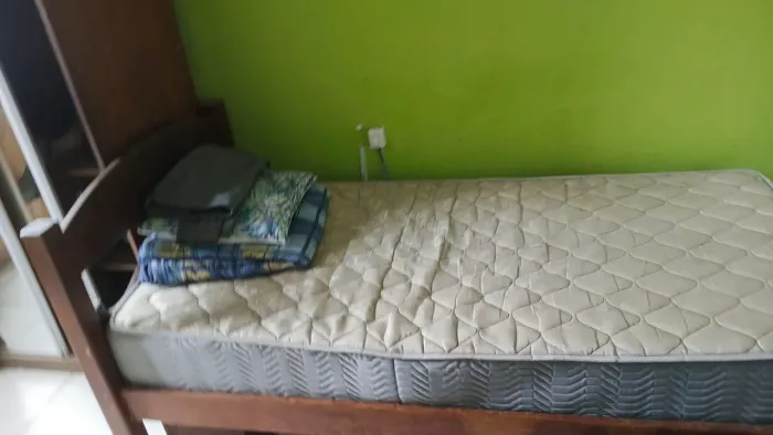 Cama/colchão/armário/poltrona da vovó