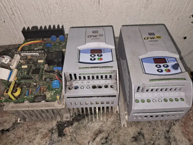Vendo 3 inversor de frequência weg