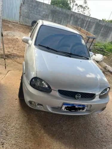 Chevrolet Corsa Sedan GLS 1.6 MPFI 4P 2001