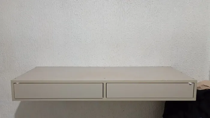 Espelho e penteadeira 