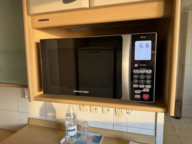 Micro-ondas Brastemp Preto 38L com Grill