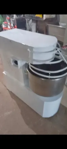 Masseira para 25 kilos de massa pronta, reformada