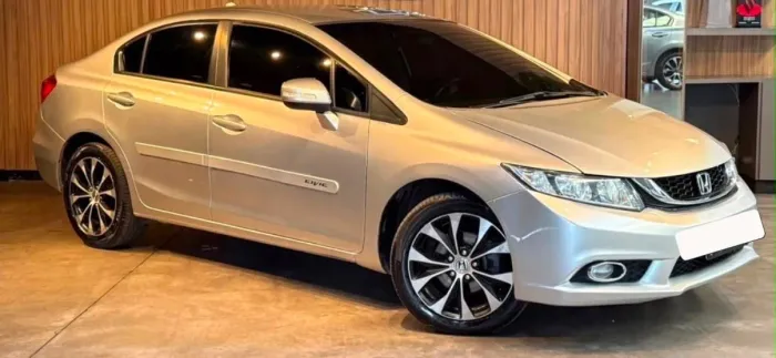 Honda Civic Sedan LXR 2.0 Flexone 16V Aut. 4P 2016