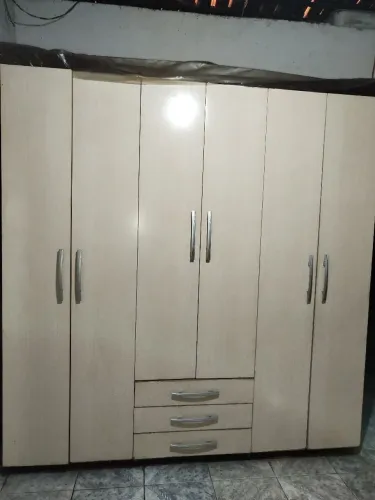 Guarda roupa casal