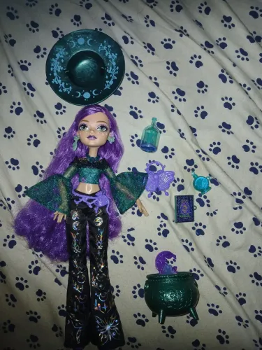 Boneca Moonspell Magic by Monster High - Willow Throne
