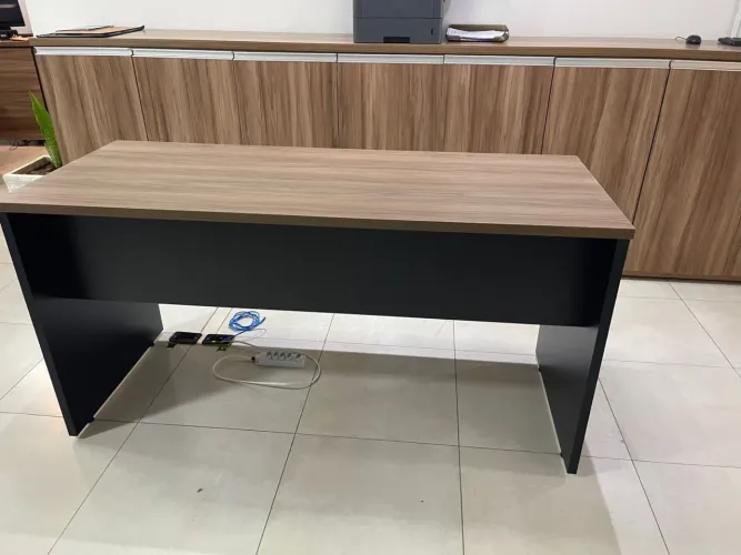MESA DE ESCRITORIO 1.50x0.60 tampo 25MM LOJA IKONOFFICE