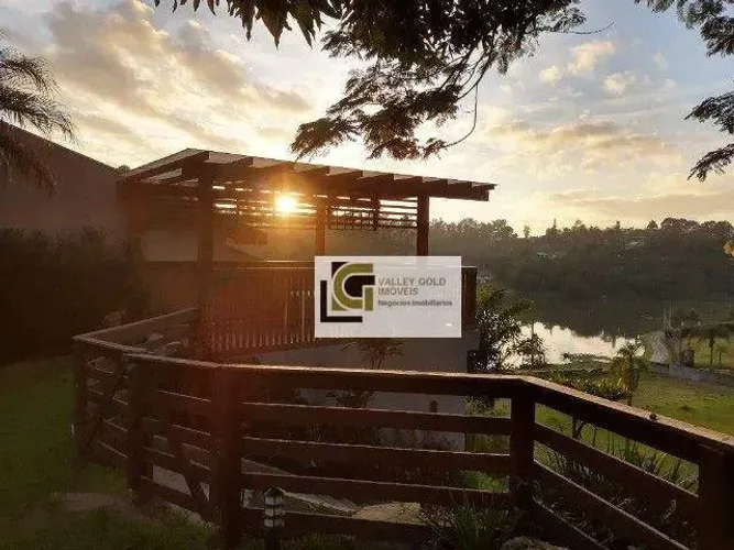 Casa com 4 dormitórios à venda, 295 m² por R$ 1.220.000,00 - Condomínio Lagoinha - Jacareí