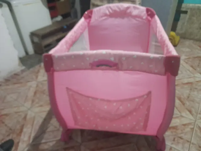 Chiqueiro/berço 